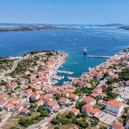 Apartment Apartments By The Sea Sali, Dugi Otok - 444 Sali